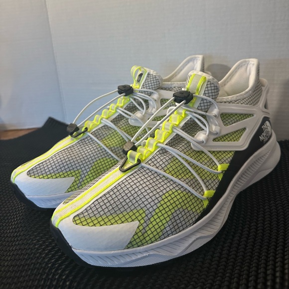 🆕The North Face Men’s Sneakers - Picture 1 of 16